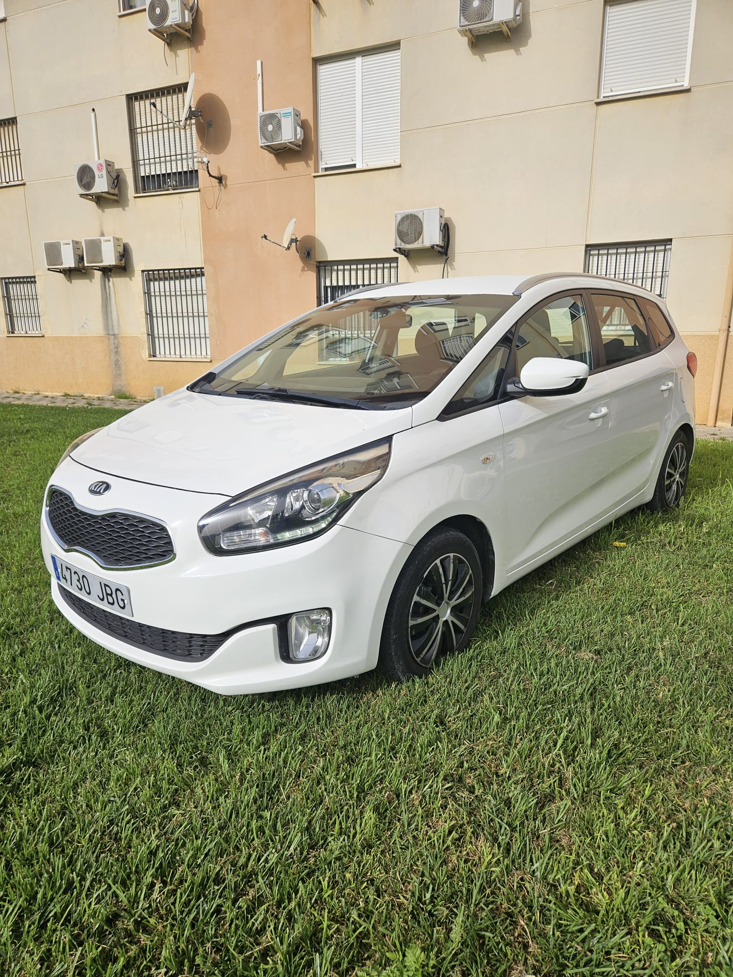 Kia Carens EcoDynamics 1.7 115 CV, vista principal
